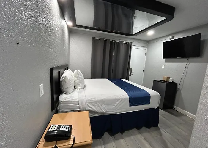 Hotel Rainbow
